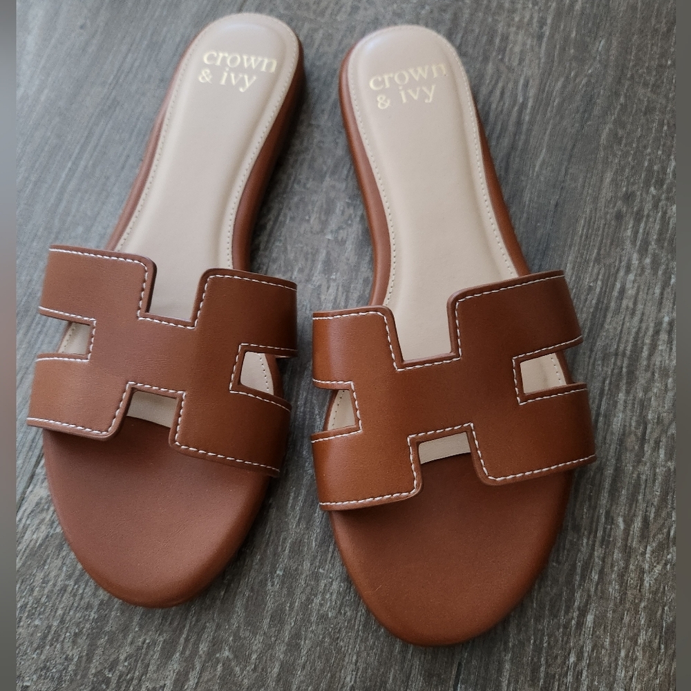 NEW Crown & Ivy Tan Slide Sandals